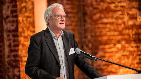 Pitch von John Lewis vom Innovationsnetzwerk Space2Agriculture Pitch von John Lewis vom Innovationsnetzwerk Space2Agriculture
