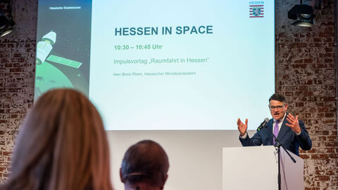 Boris Rhein spricht zum Thema Hessen in Space