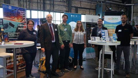 Stände LCRS an der Philipps-Universität Marburg / Geo Engine GmbH / agriBORA GmbH LCRS an der Philipps-Universität Marburg / Geo Engine GmbH / agriBORA GmbH