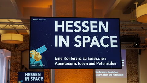 Digitaler Banner von HESSEN IN SPACE