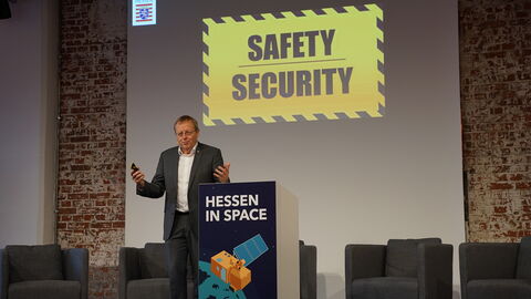 Prof. Dr. Johann-Dietrich Wörner, Raumfahrtbeauftragter der Hessischen Landesregierung Prof. Dr. Johann-Dietrich Wörner